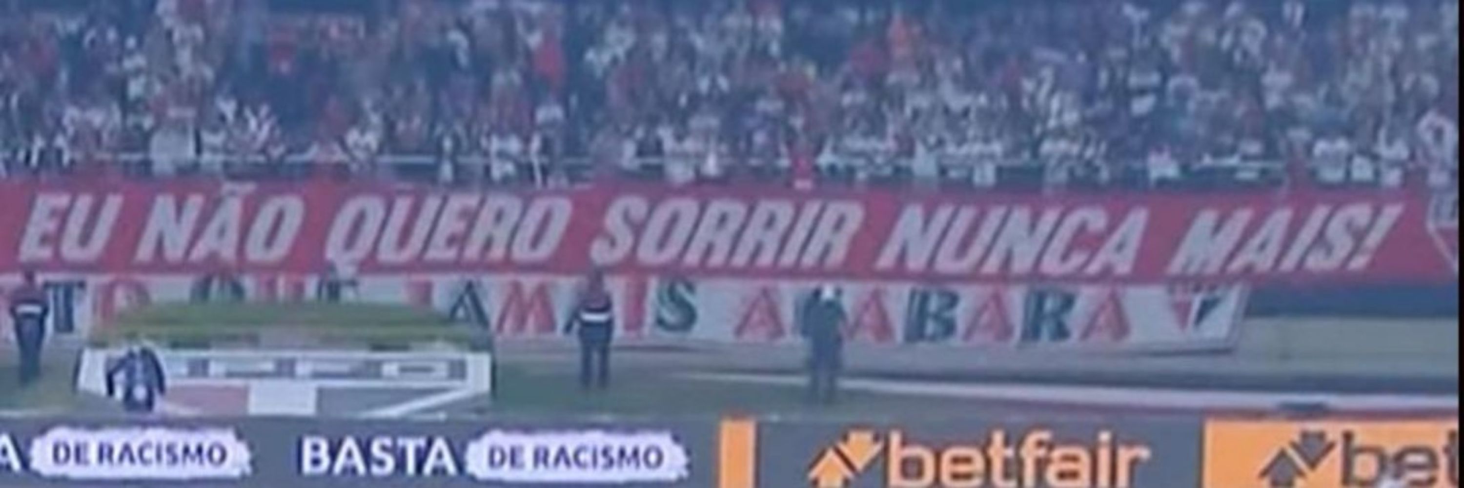 tem esquilos na minha calça 