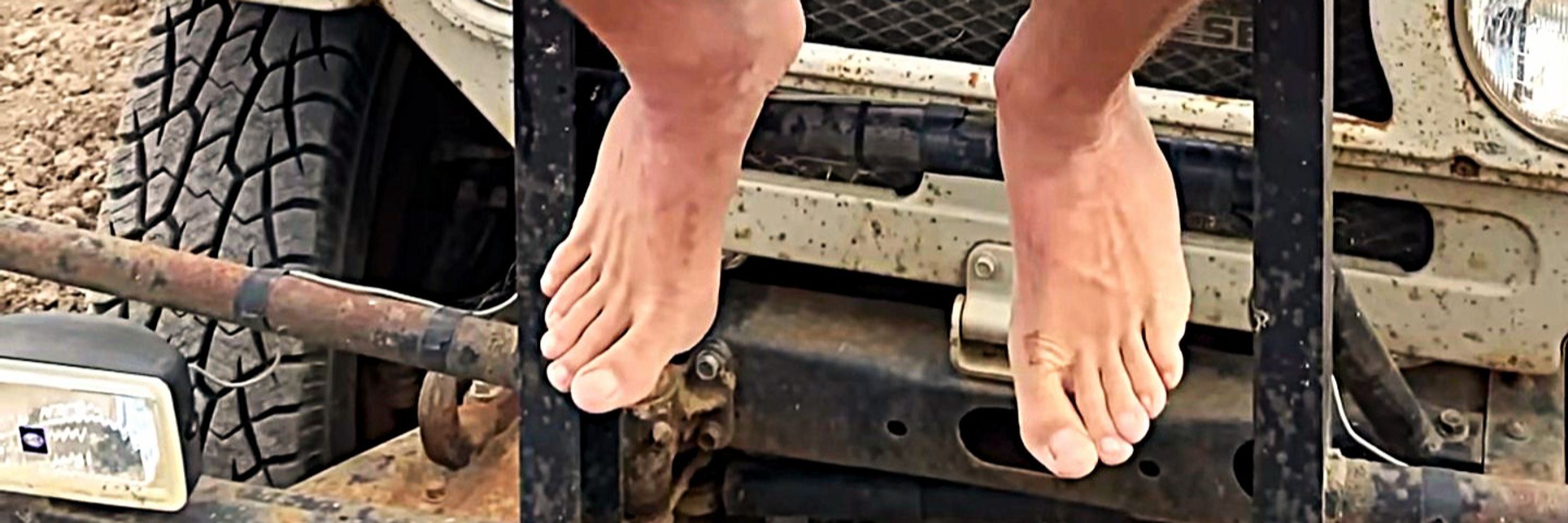 Travis Fimmel Foot