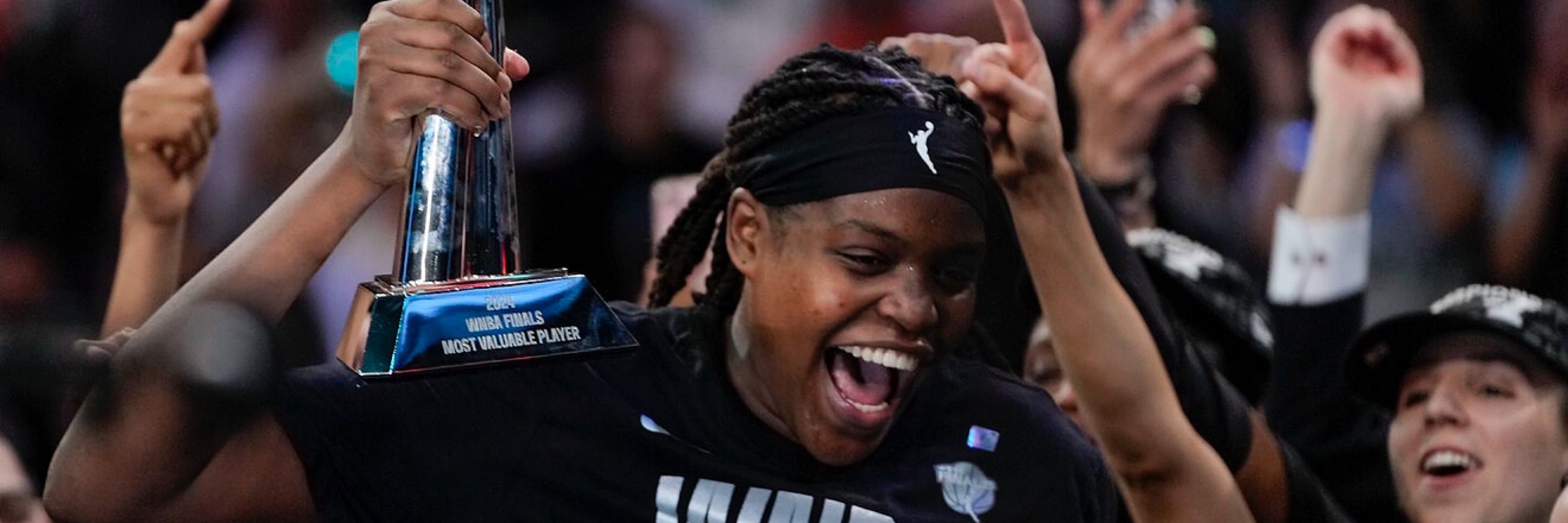 Jonquel Jones Fans