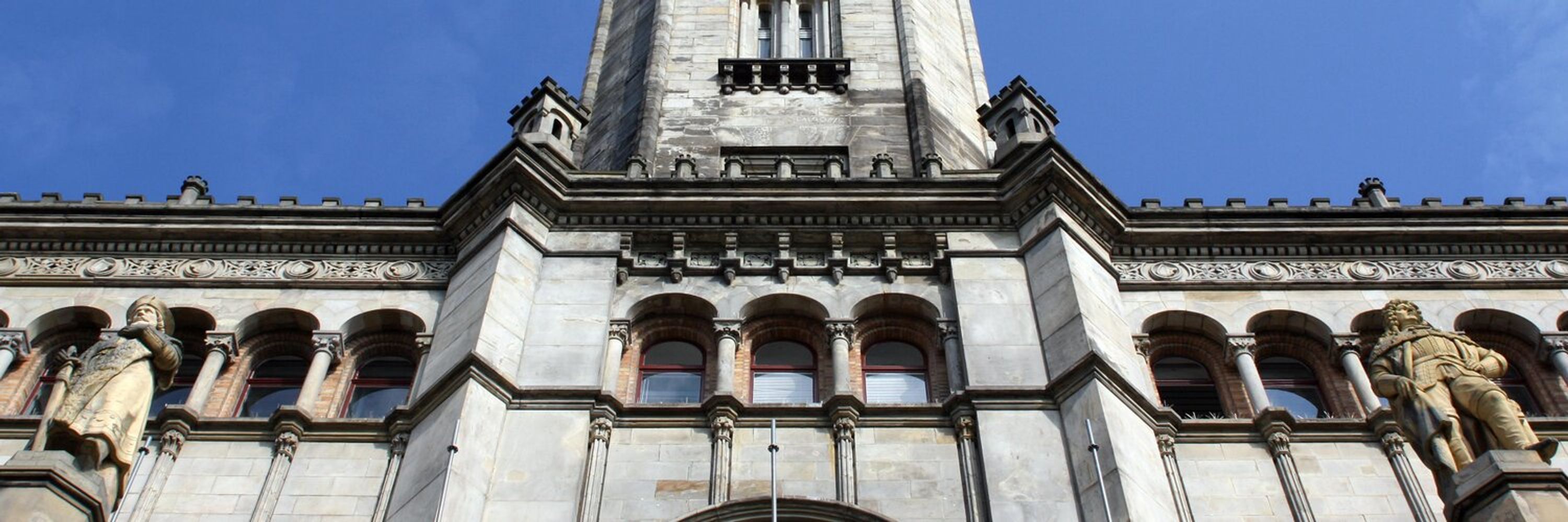 Leibniz Universität Hannover (LUH)