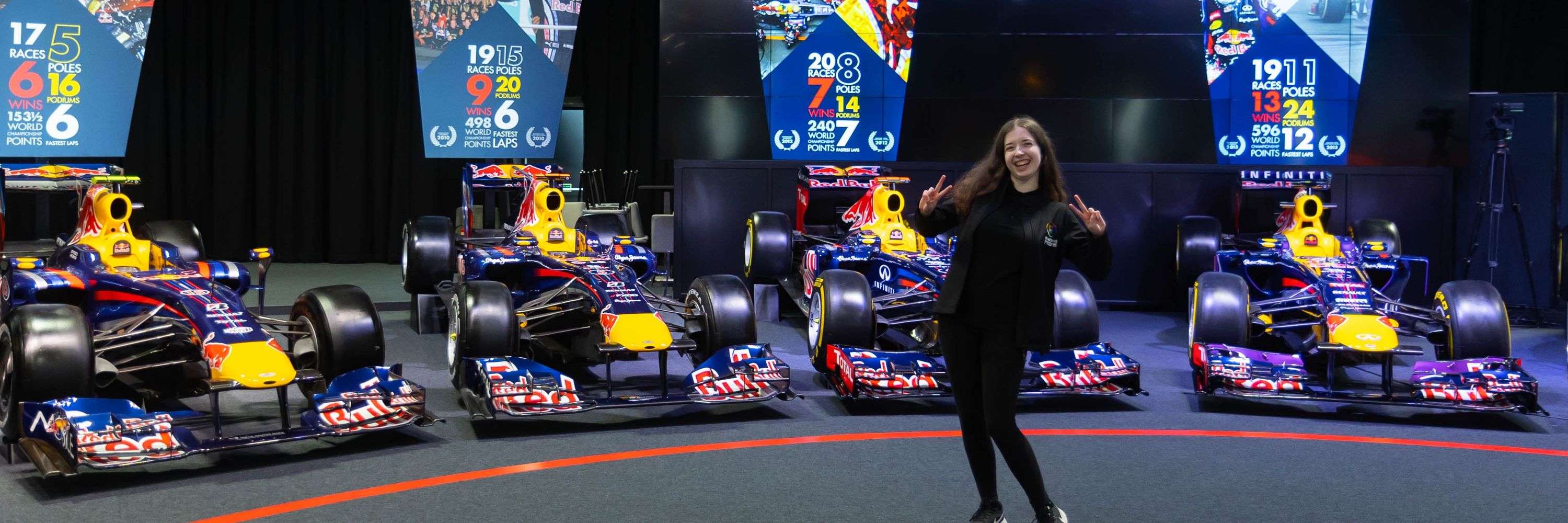 LASTLAPLUCY 🏎️