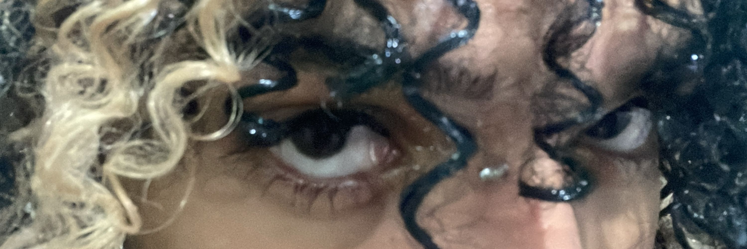 Satan chorão🃏