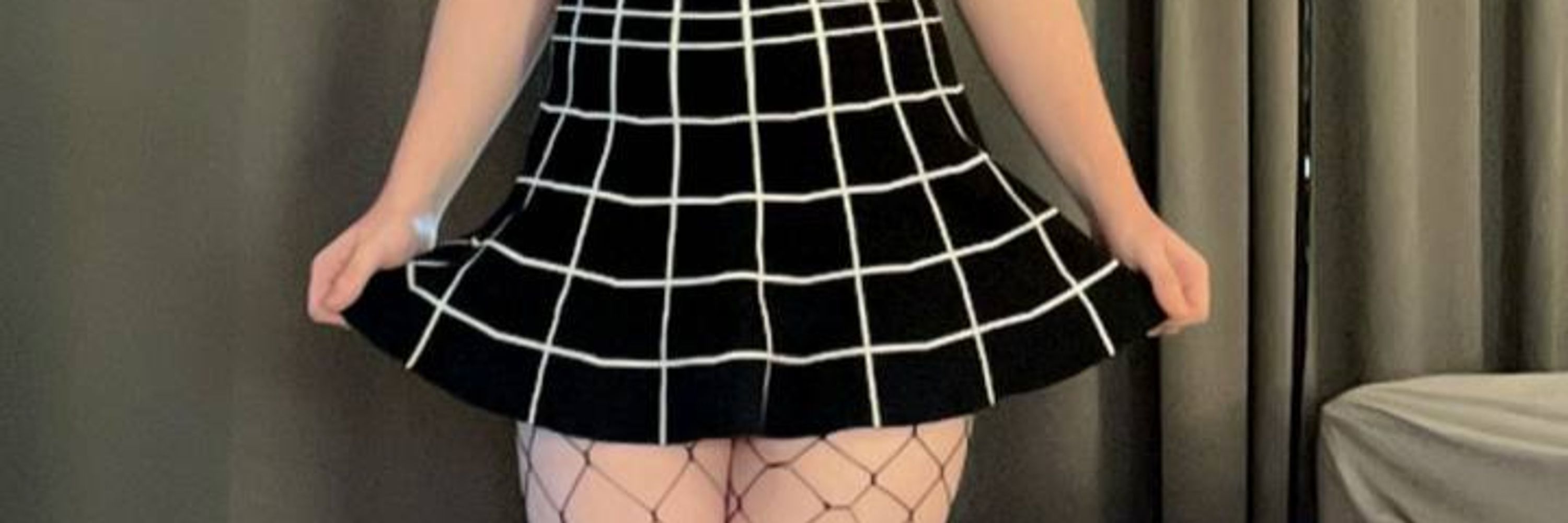 Em - public slut No. 1🌸