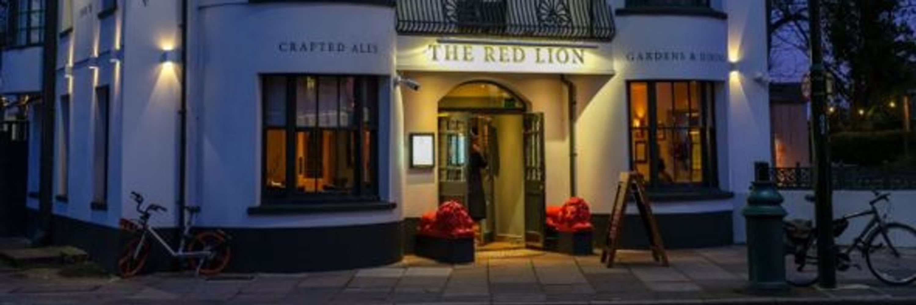 The Red Lion in Barnes