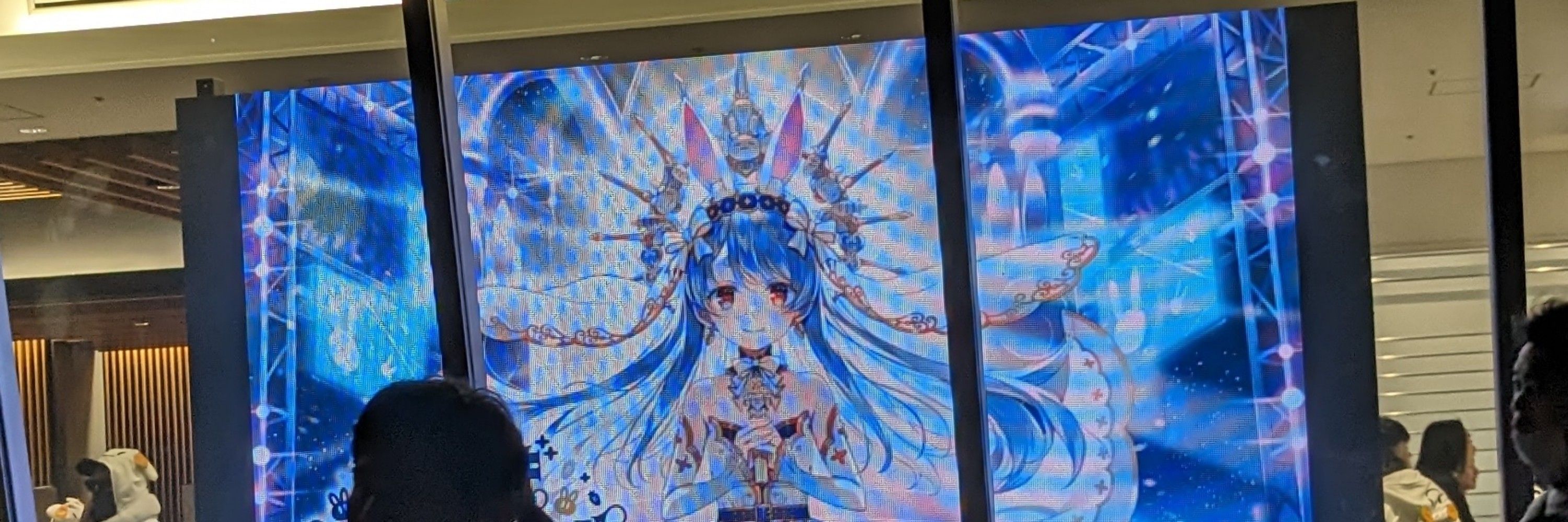 ジト目の瀬尾マナビ👯‍♀️