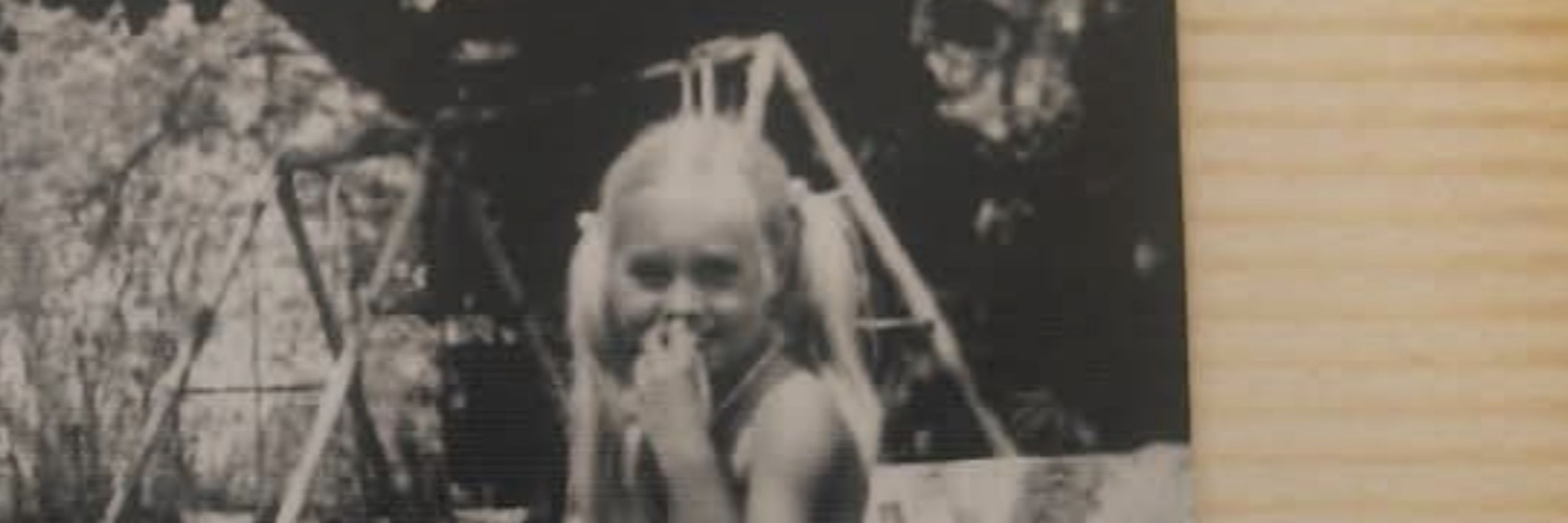 Donna H Davis