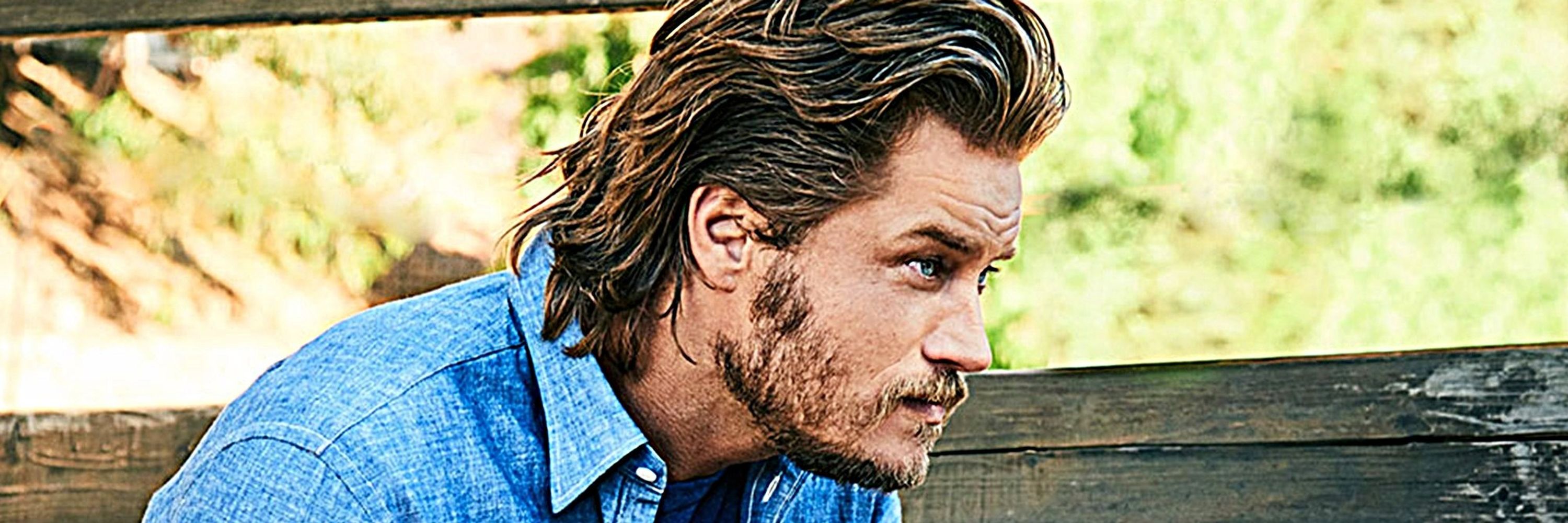 Travis Fimmel Gallery