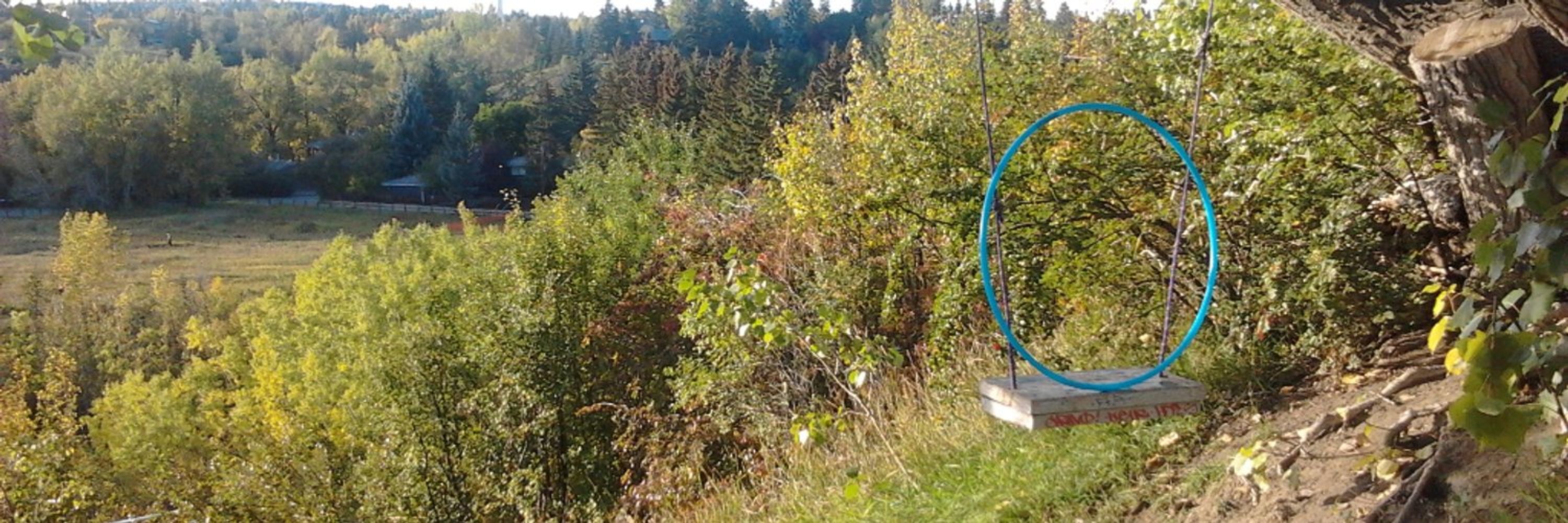 Giant Blüe Ring