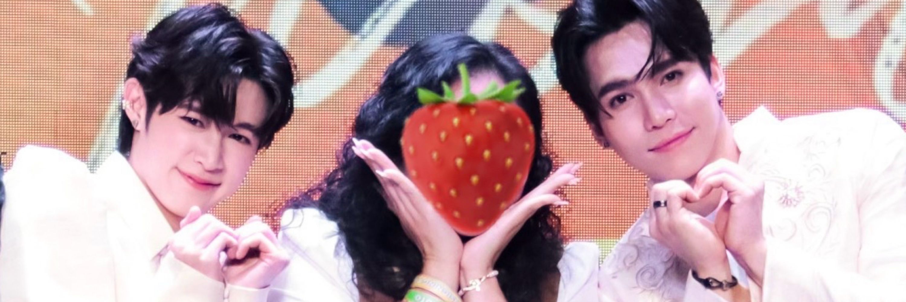 𝐞𝐥𝐥𝐞