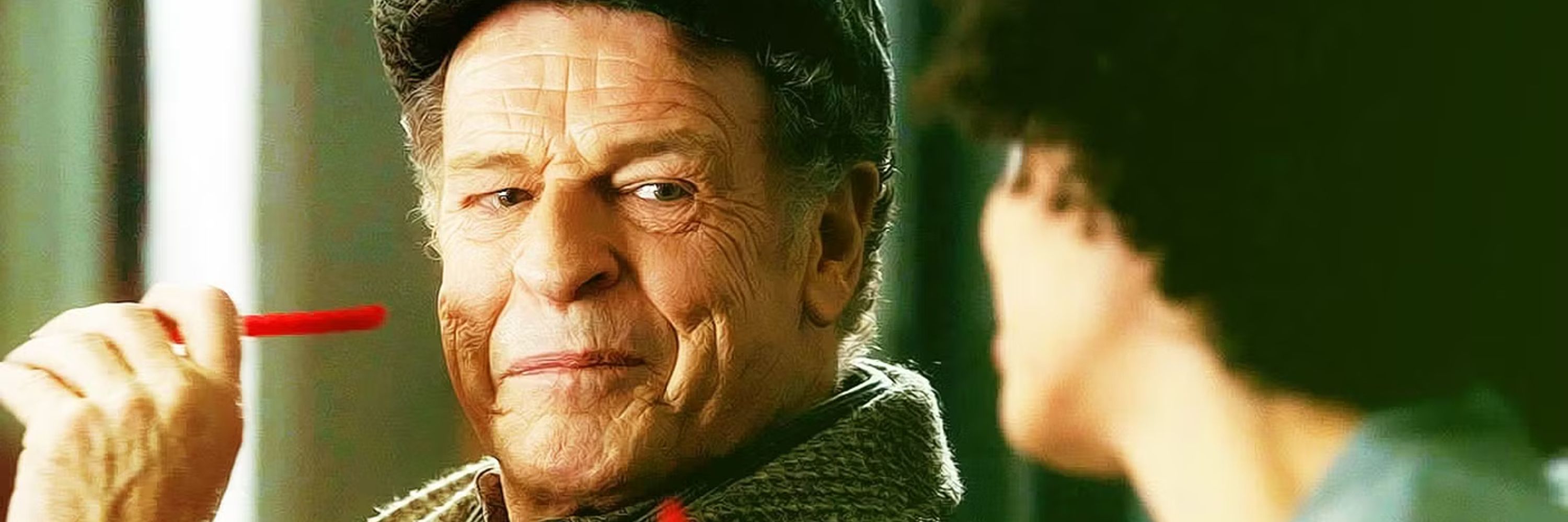 personagem inusitado em alguma atividade absurda