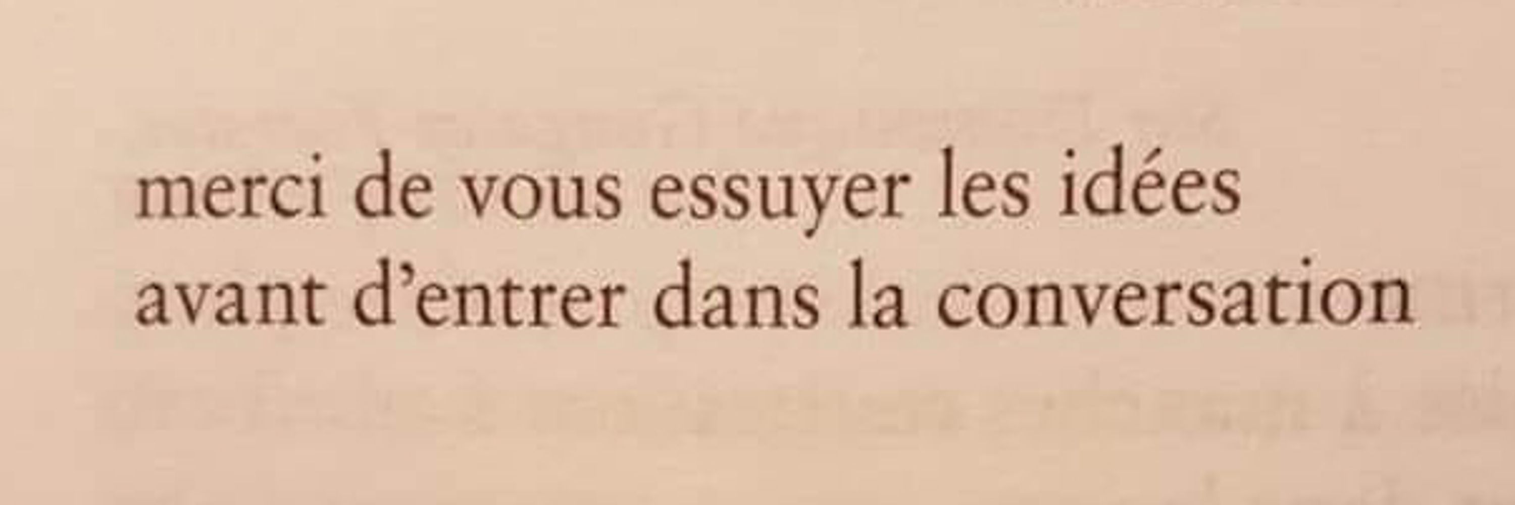 le cul sur la table