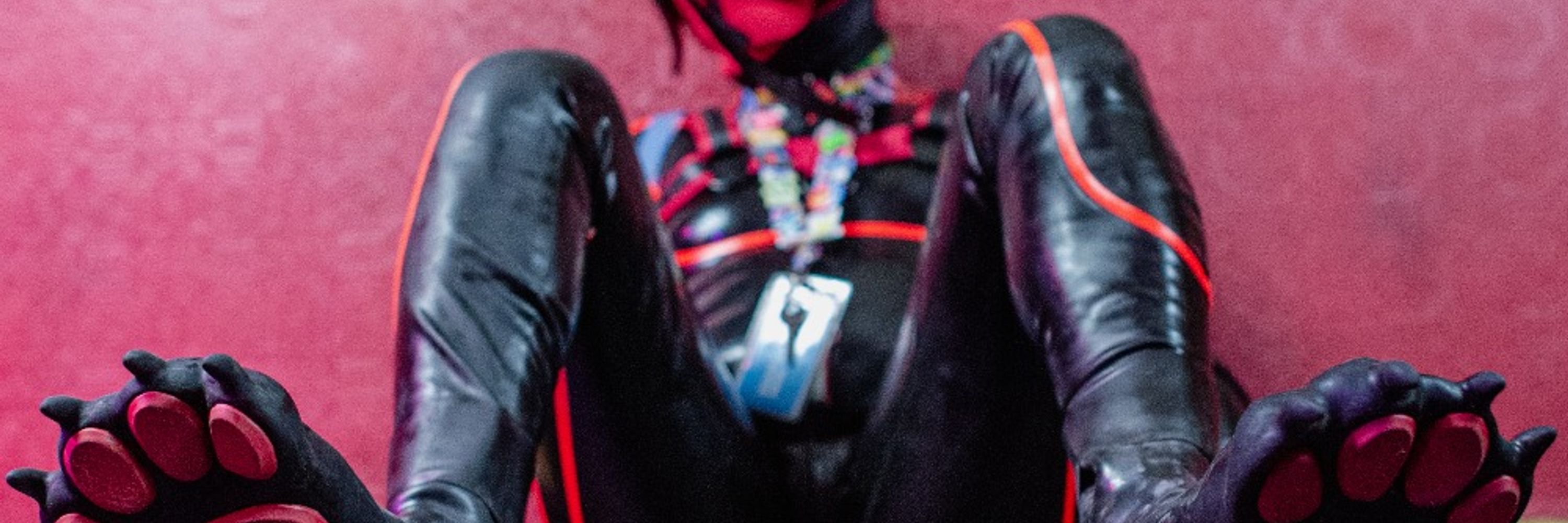 HEX (pup) / Rhius (drone)