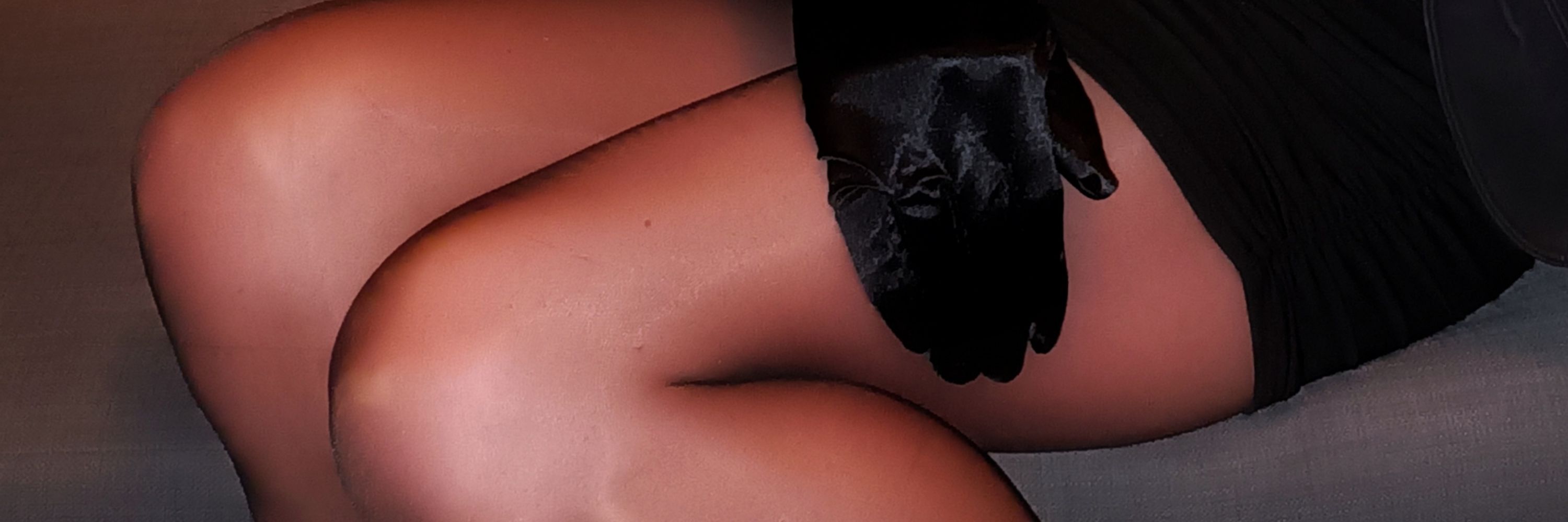 • Ellis • cd in tights