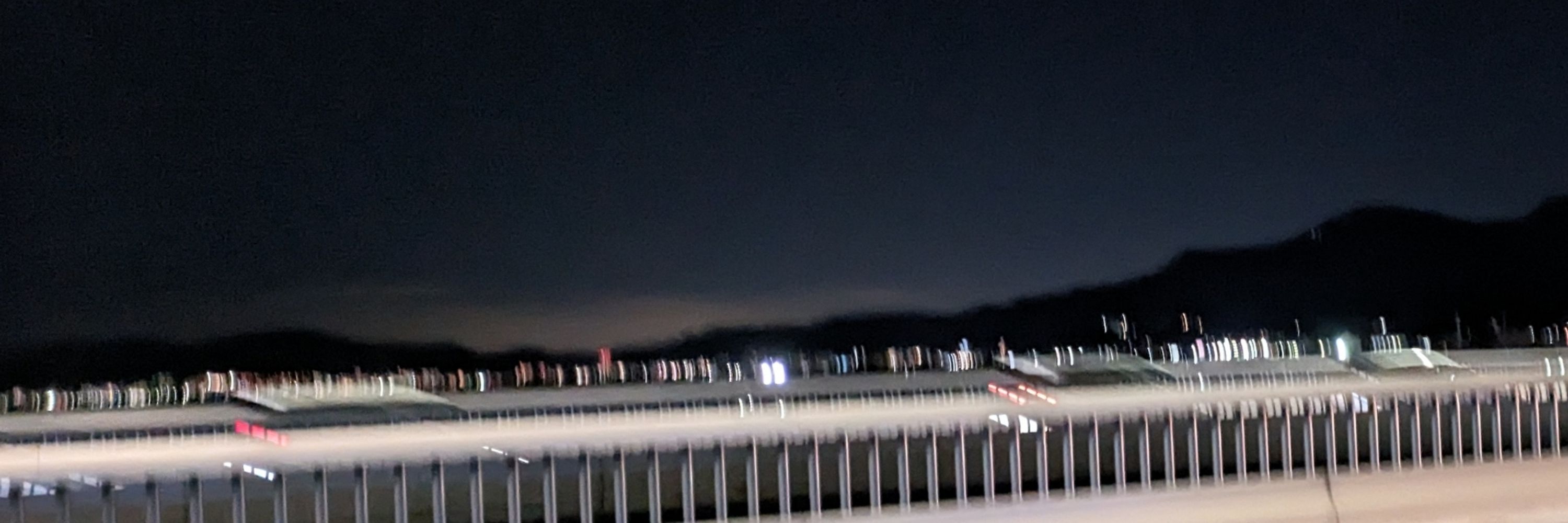 洞