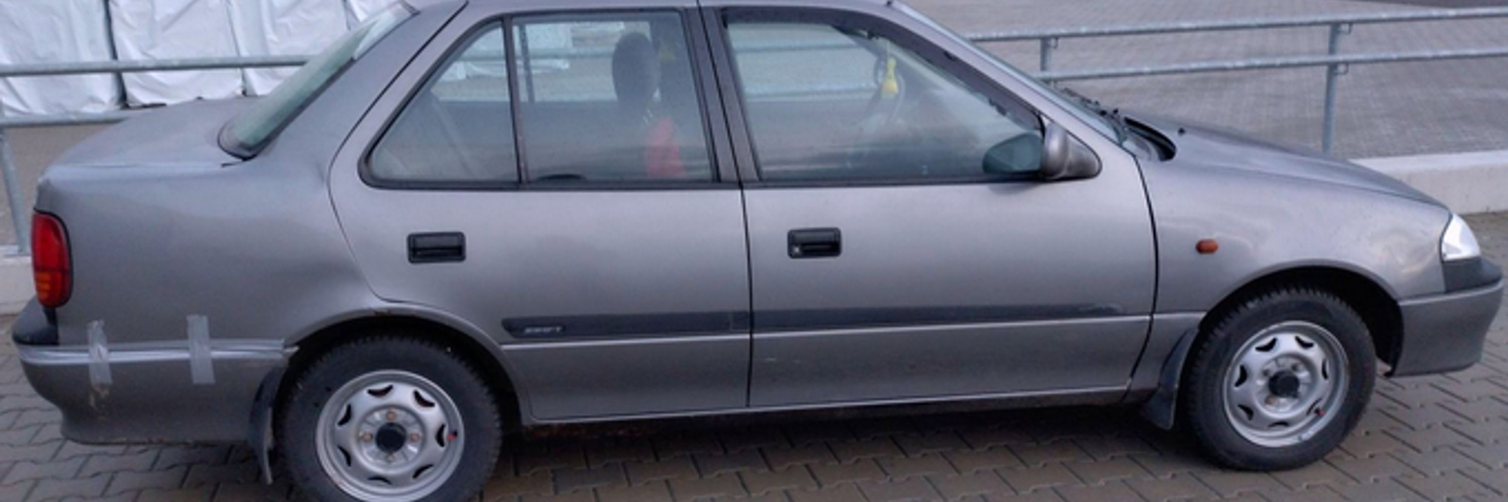 2003 Suzuki Swift Sedan 1.3 GLX 16V