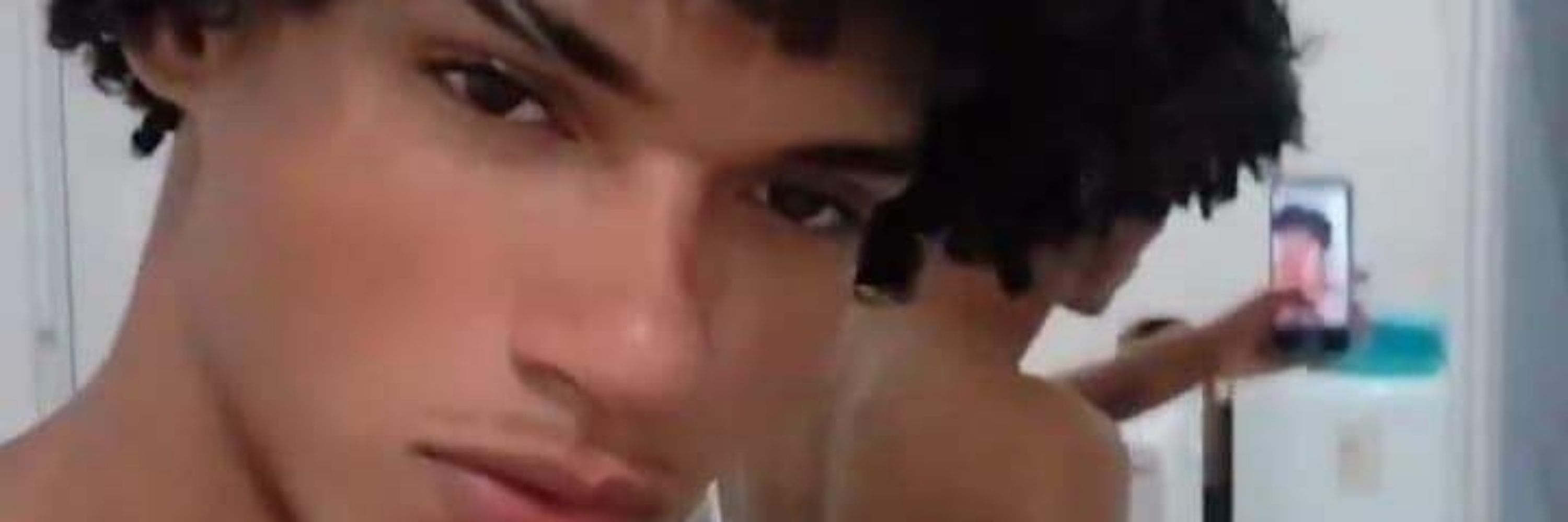 Adrian_Harajuku 