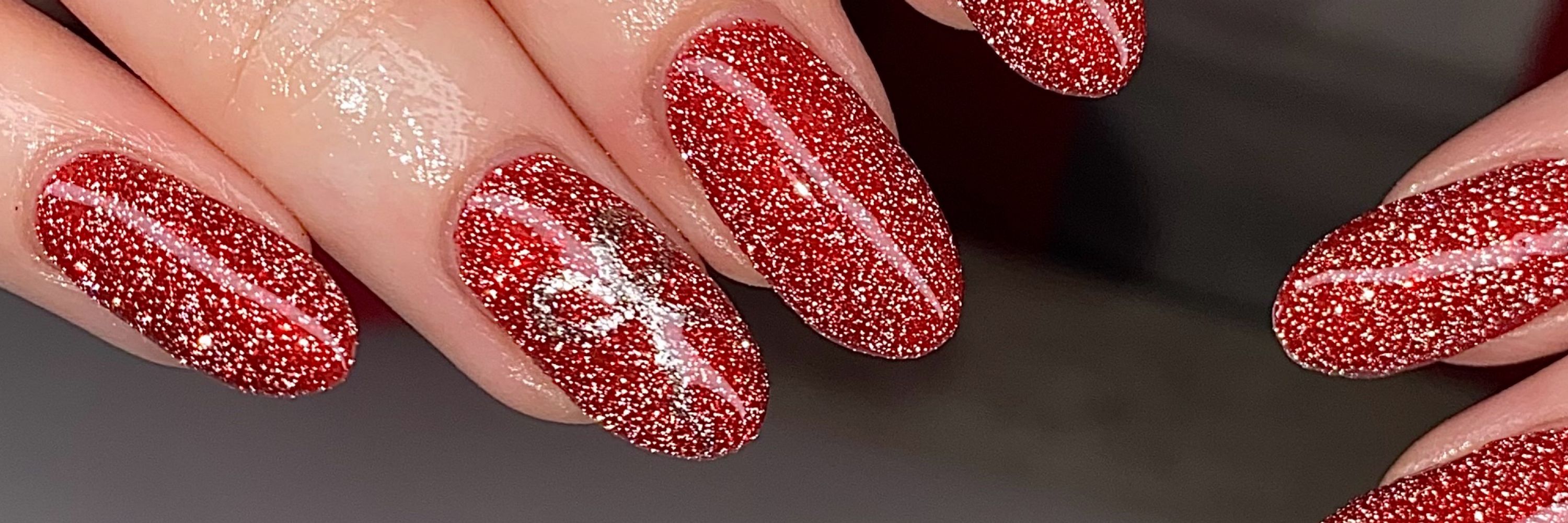 Glossy Gee • Nail Artist