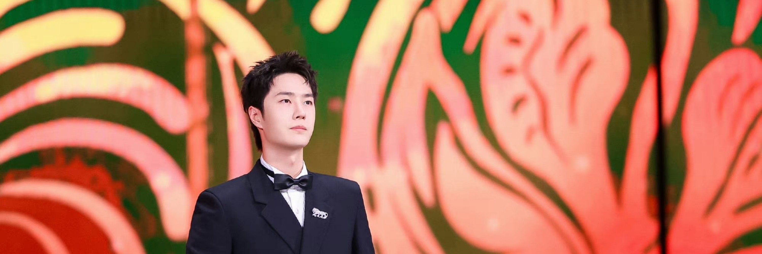 ชั้นคือติ่งผช.หล่อชื่อหวังอี้ป๋อเต้าอั้น