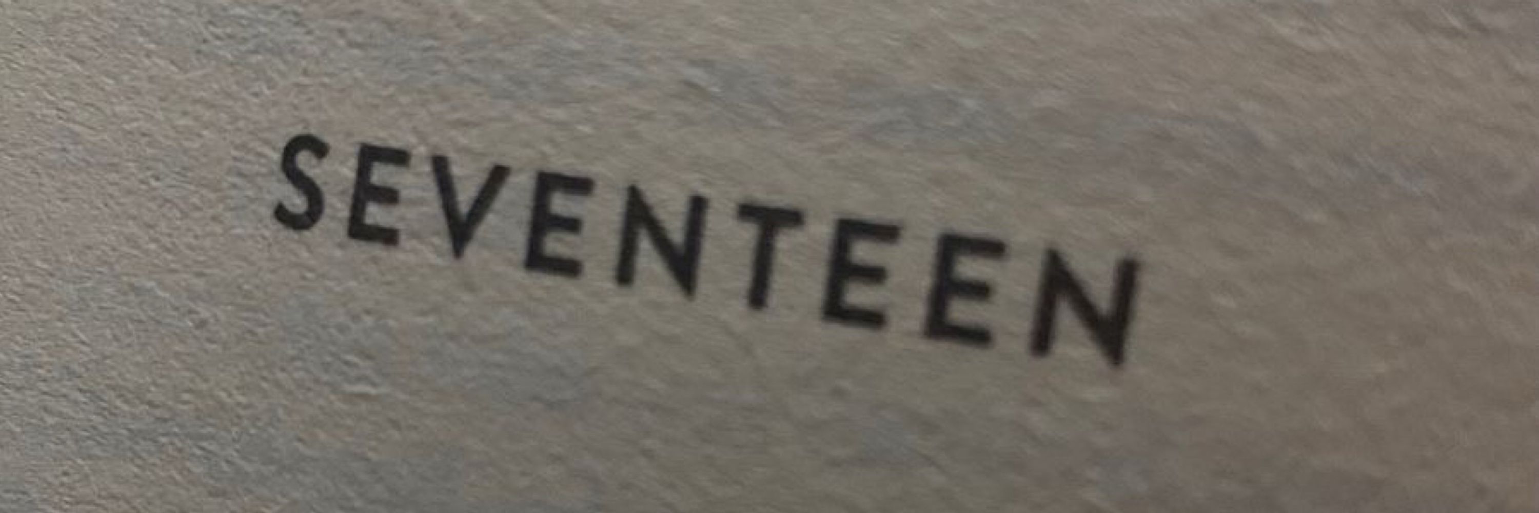 hun𖧷