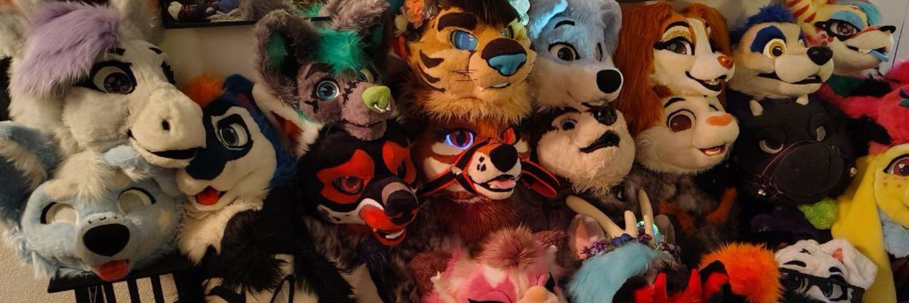Keebs Coyote/ThatComicCoyote🔜TFF