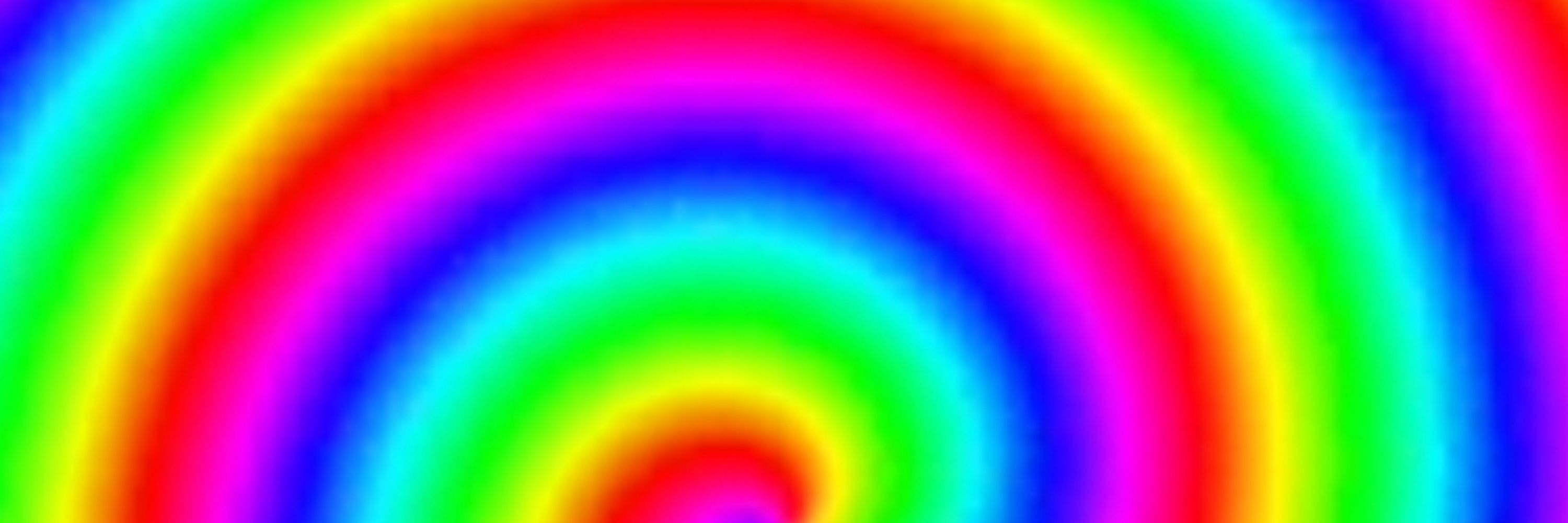 ︎