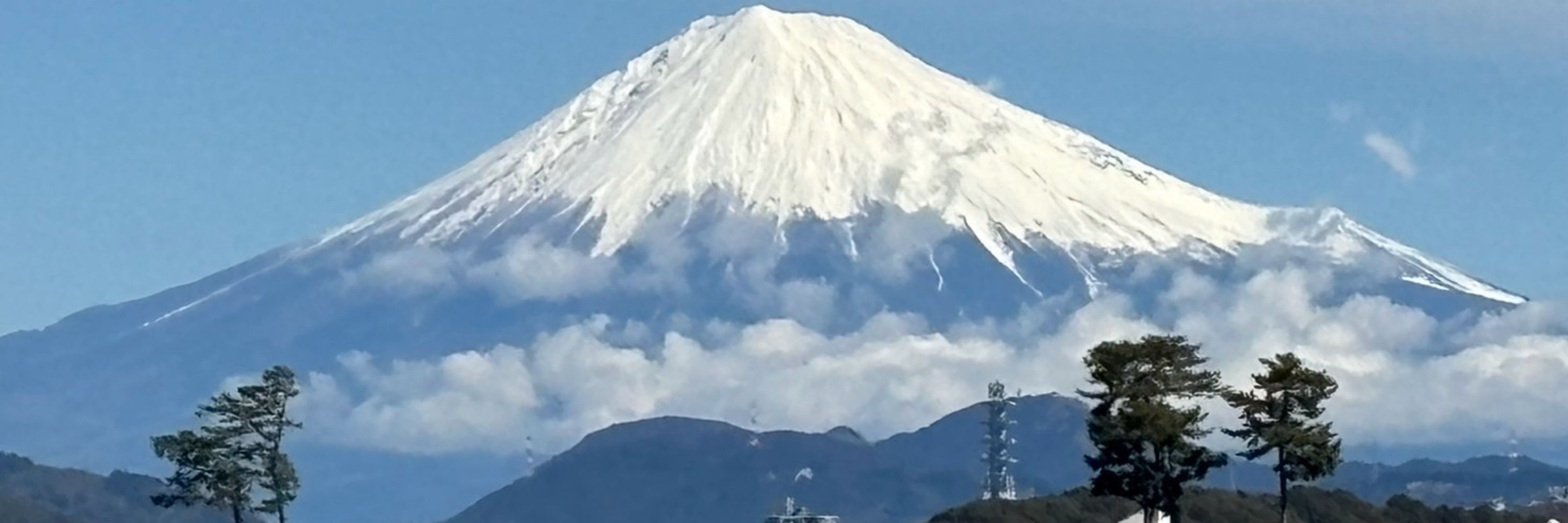 あくあく