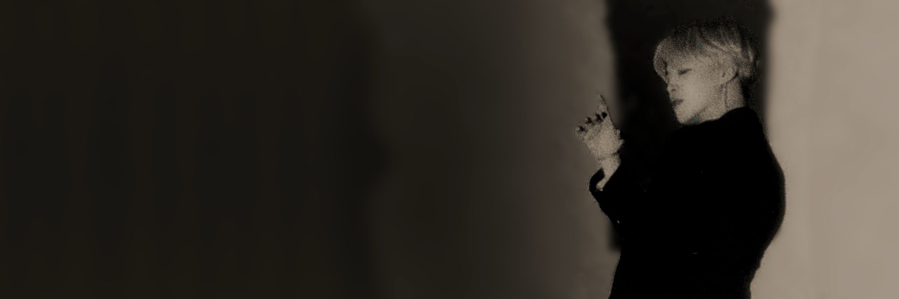 str N = “dans le Khaos”;