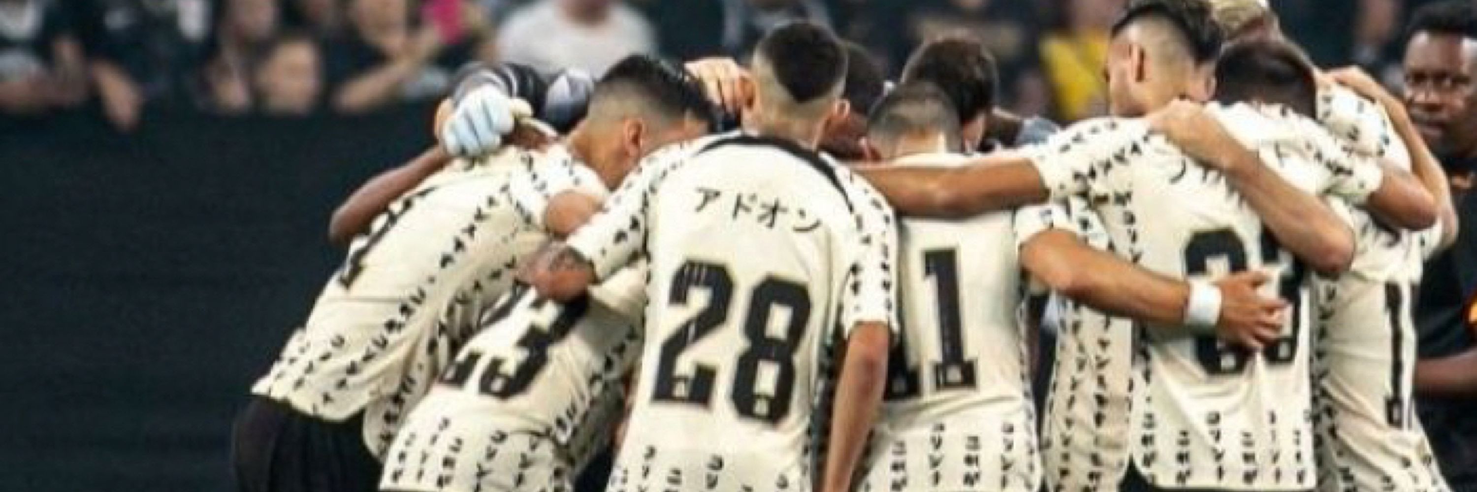 Raiane Almeida 🦅🖤🤍