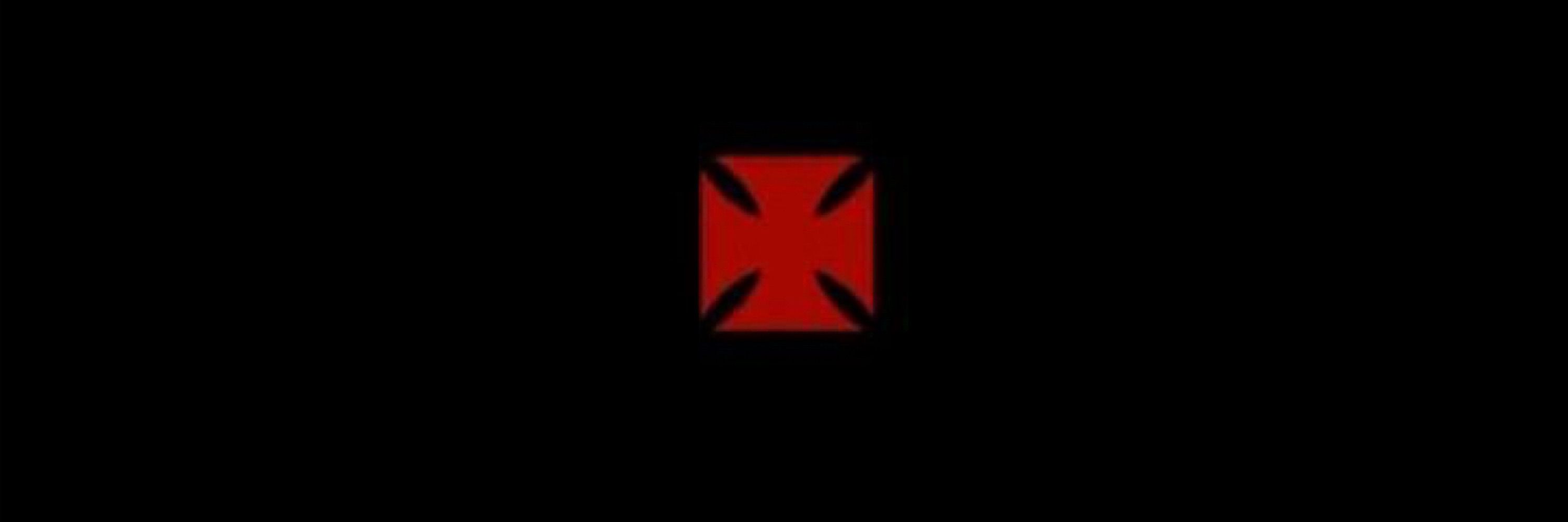 ✠