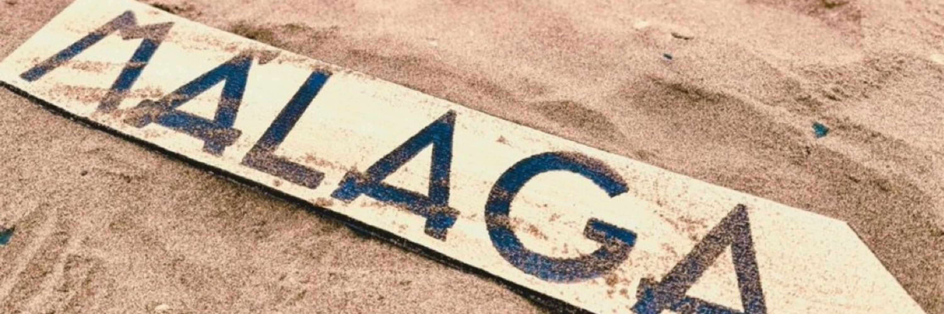 AC ۞