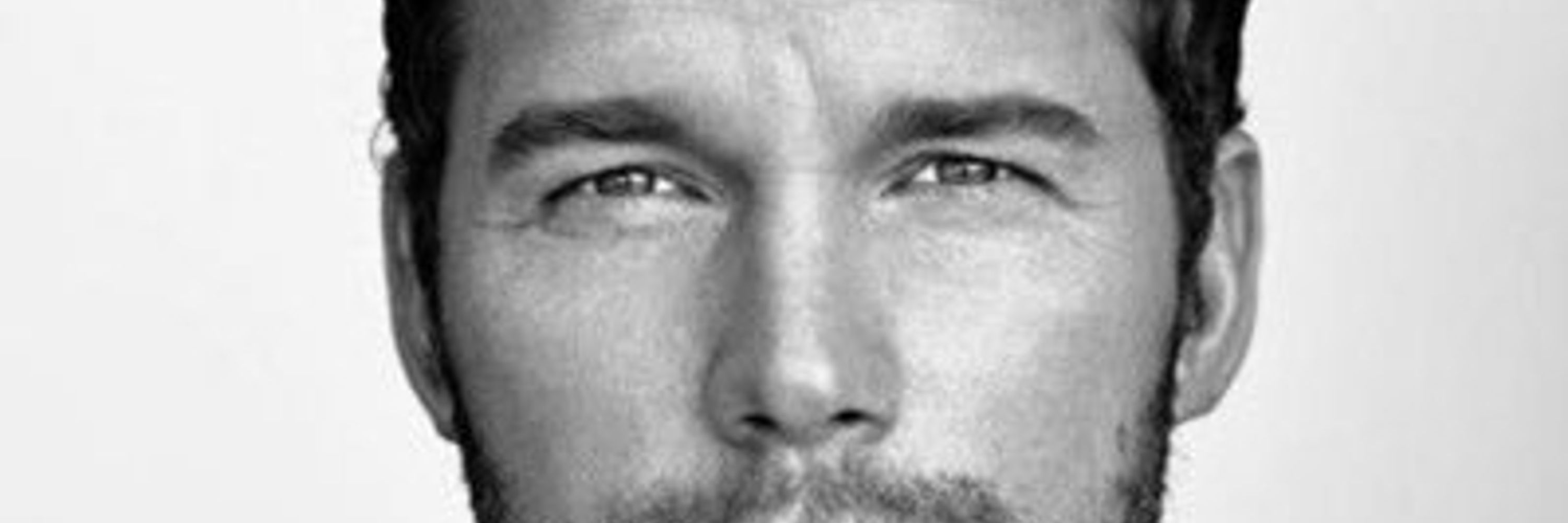 chris pratt grayscale