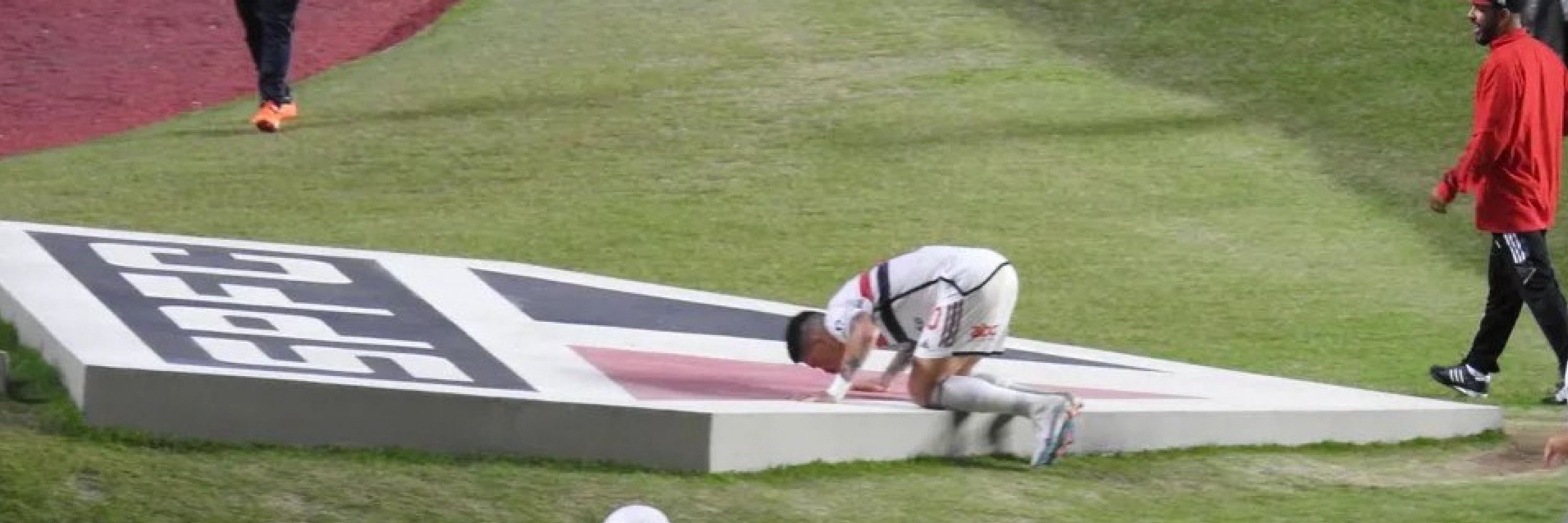 Fernandes!