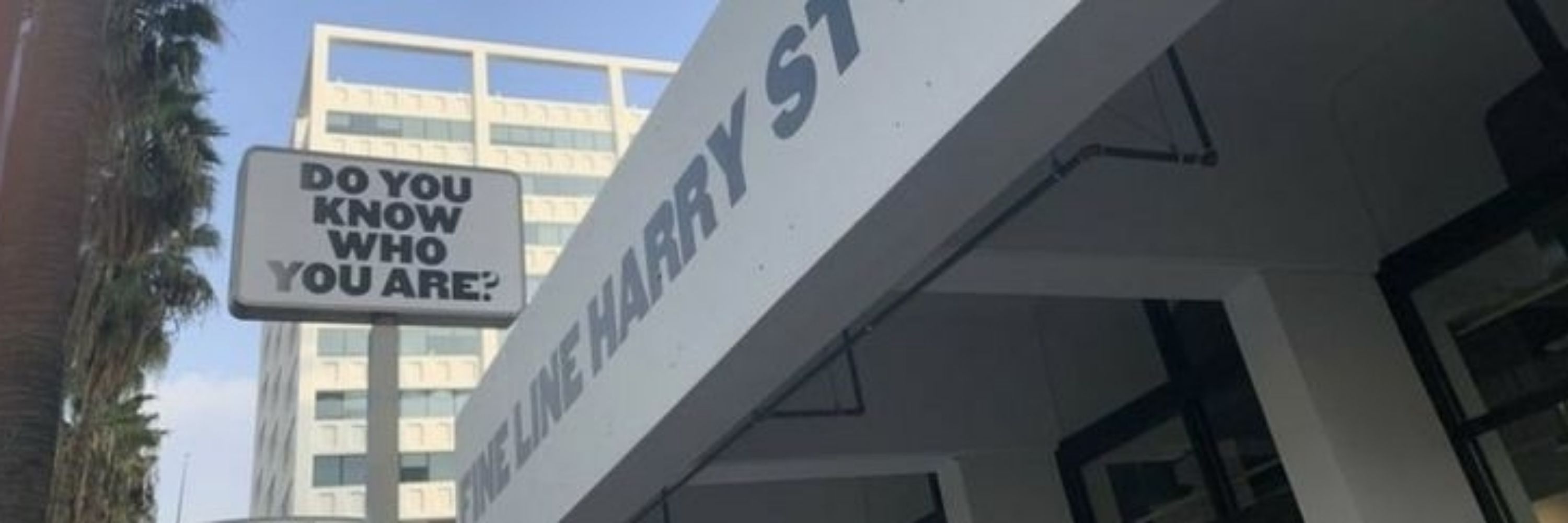 sarah loves harryᡣ𐭩