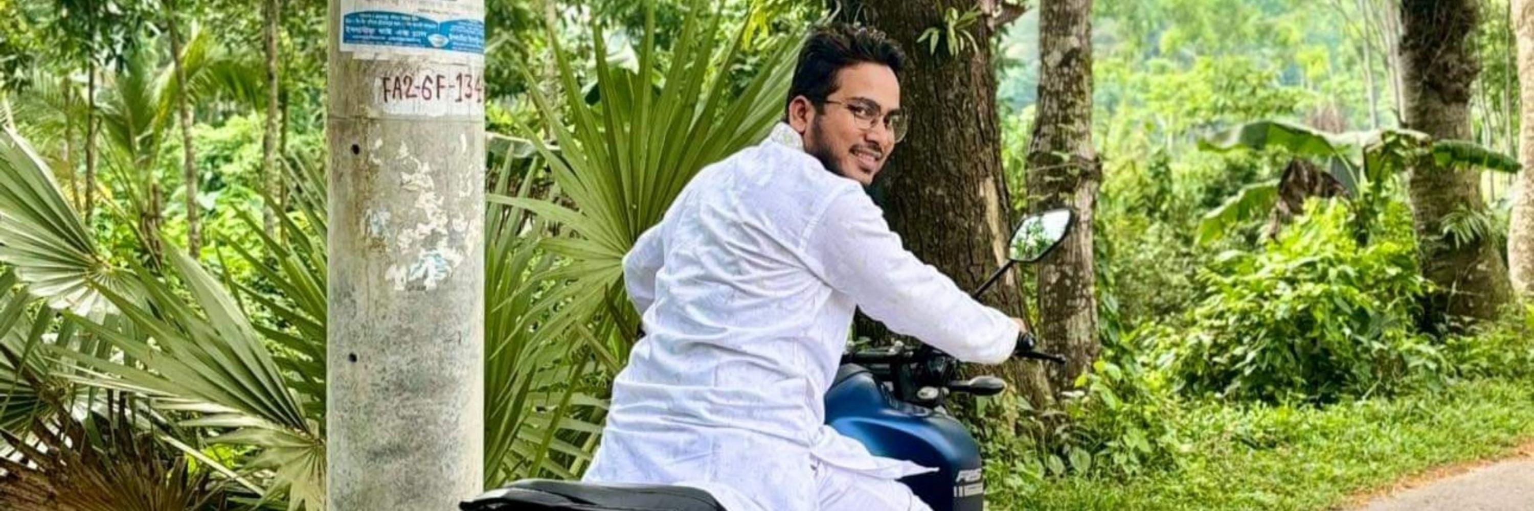 "হাসবিয়াল্লাহু লা ইলাহা ইল্লা হুয়া আলাইহি তাওয়াক্কালতু ওয়া হুয়া রাববুল আরশিল আযীম"