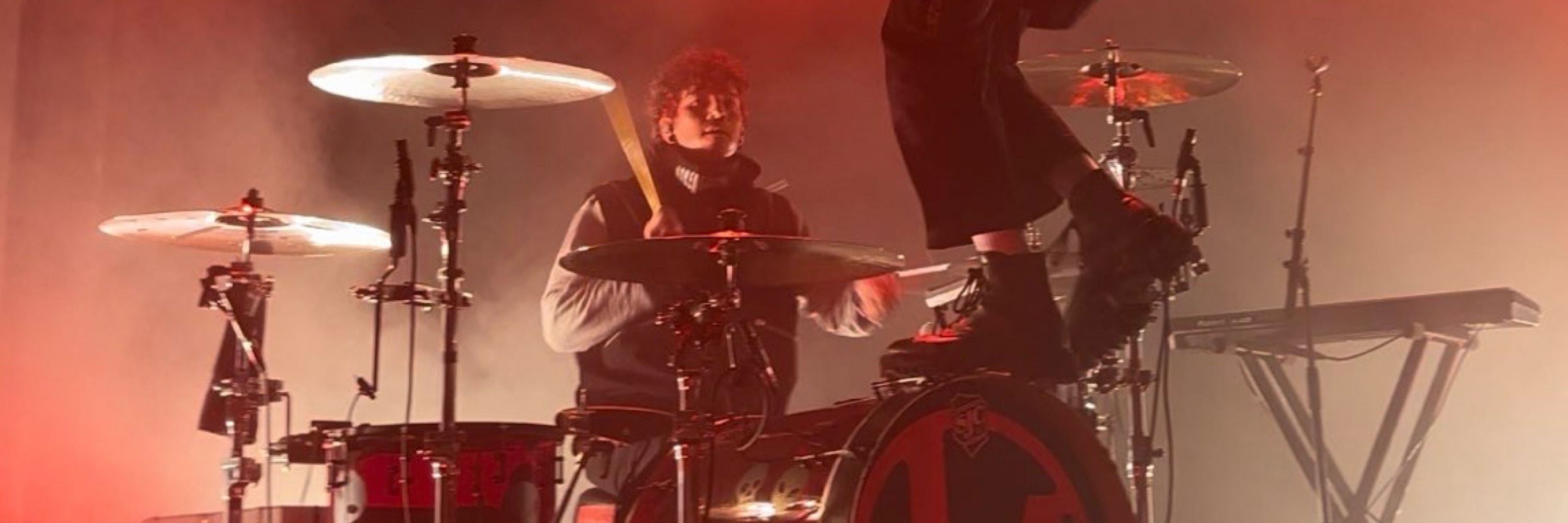 gibs |-/