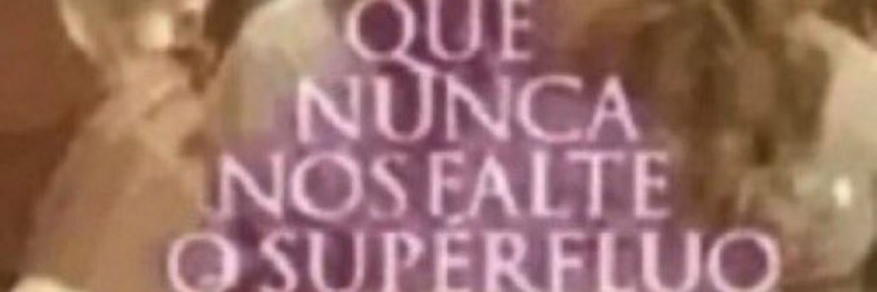 tedesco baforando vape enquanto o pau tora no conclave