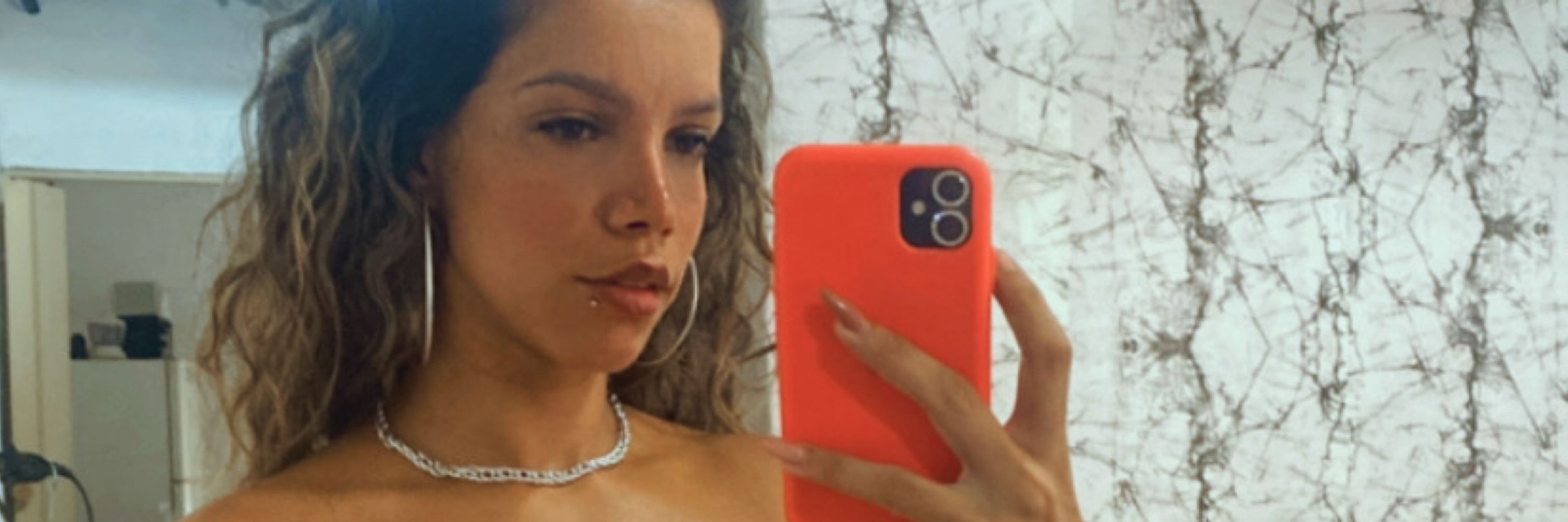 Flávia Rebello 