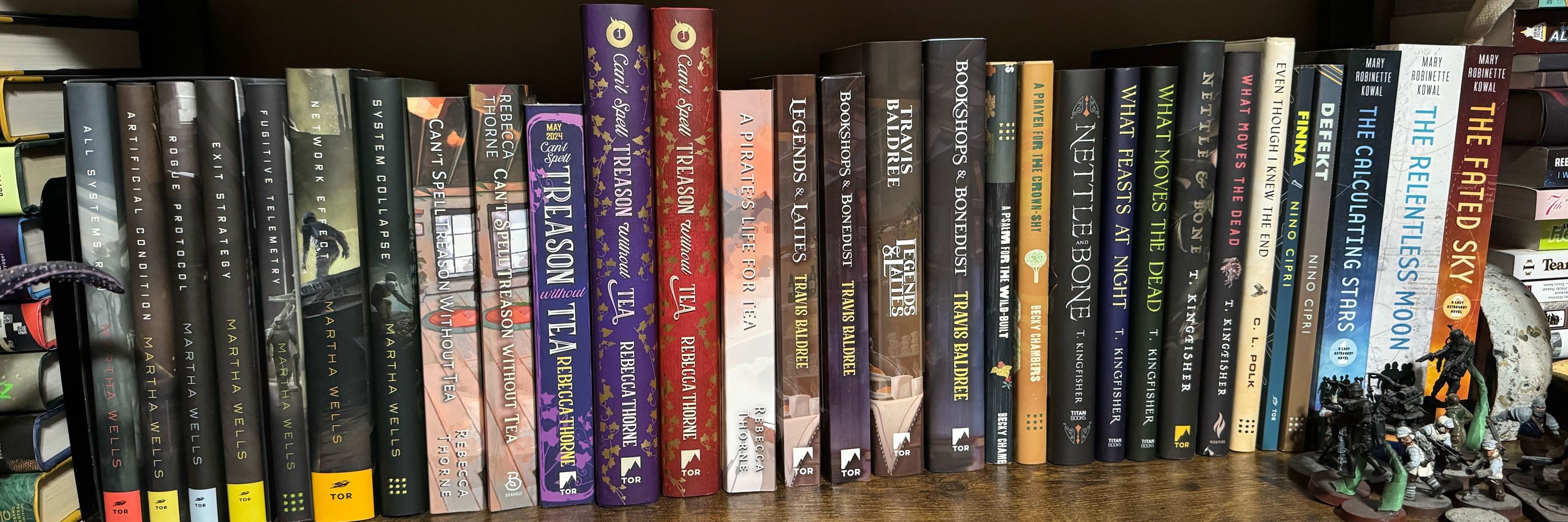 Lukthomas likes books