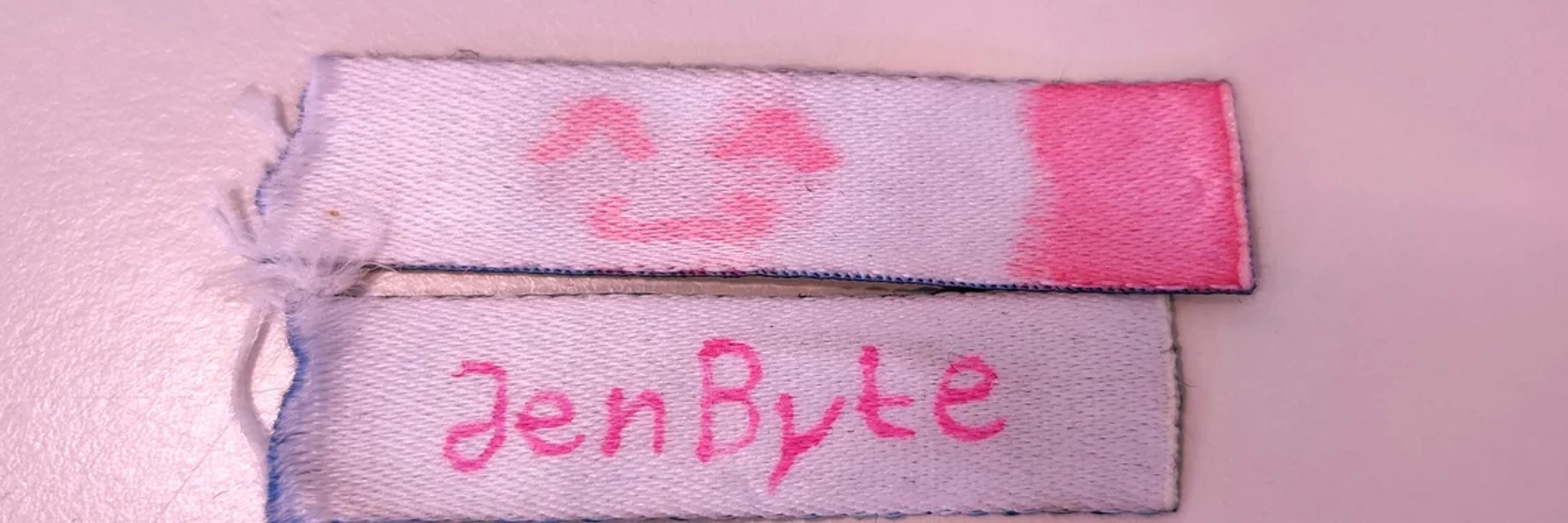 Jenny 🏳️‍⚧️ JenByte