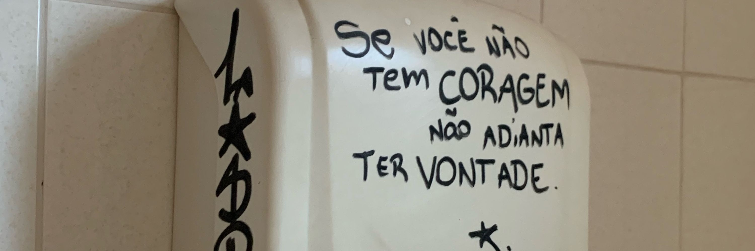 🧏🏻‍♀️