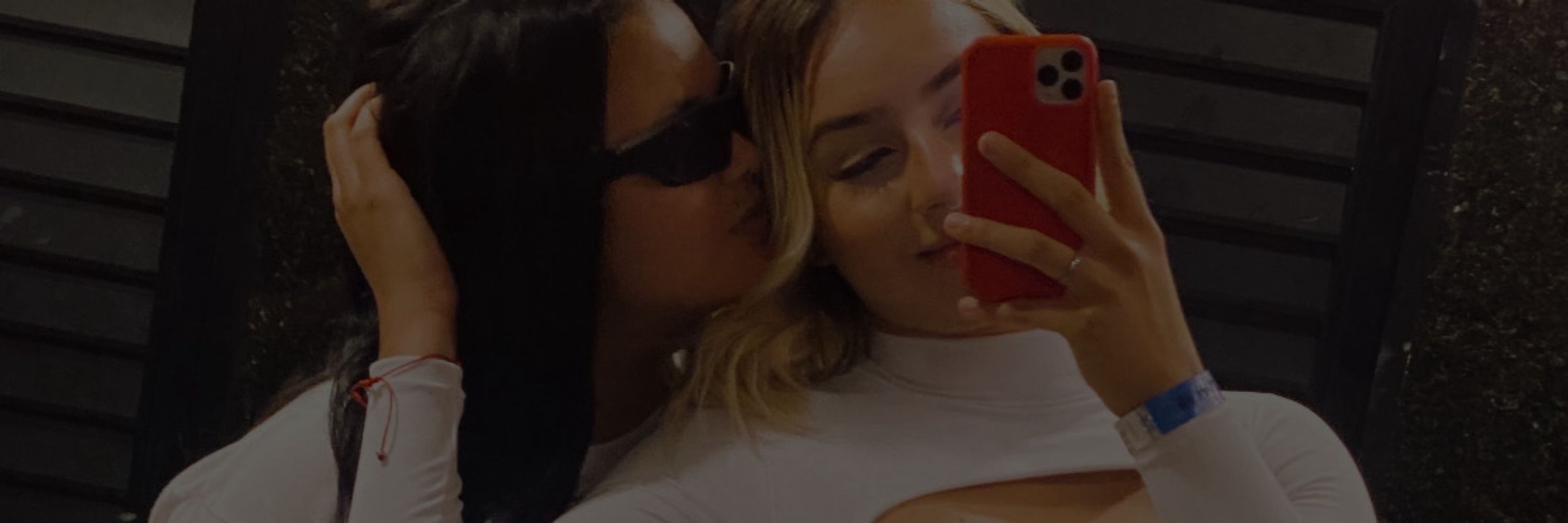 v