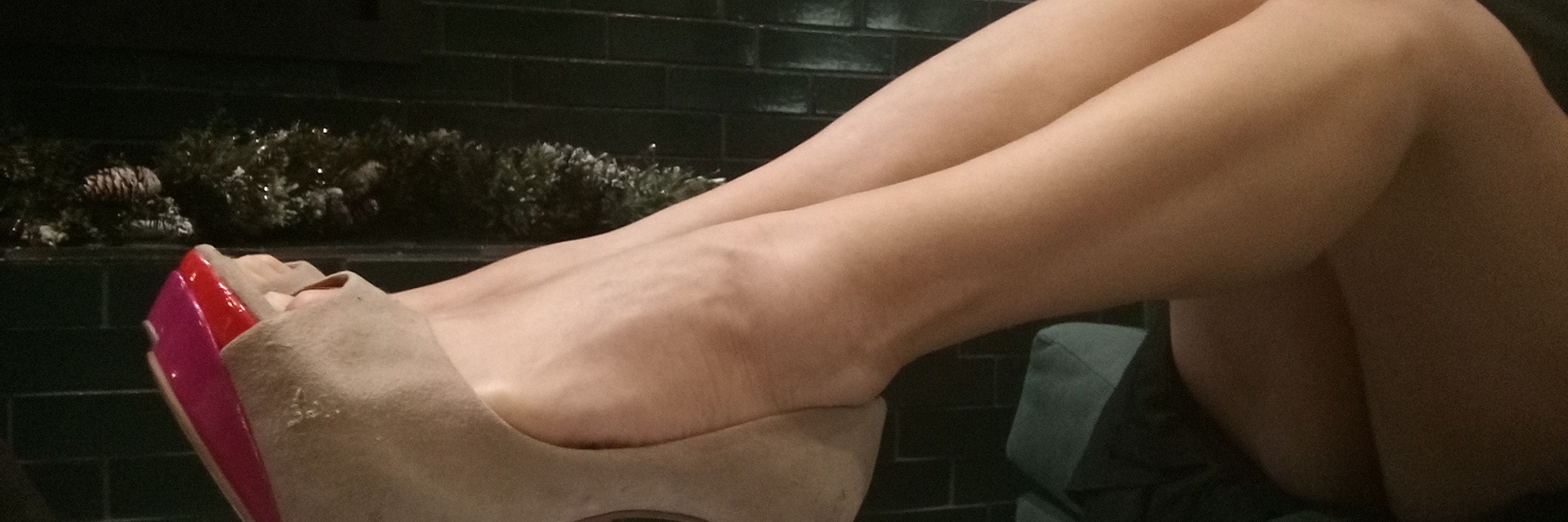 KinkyLatinaFeet 