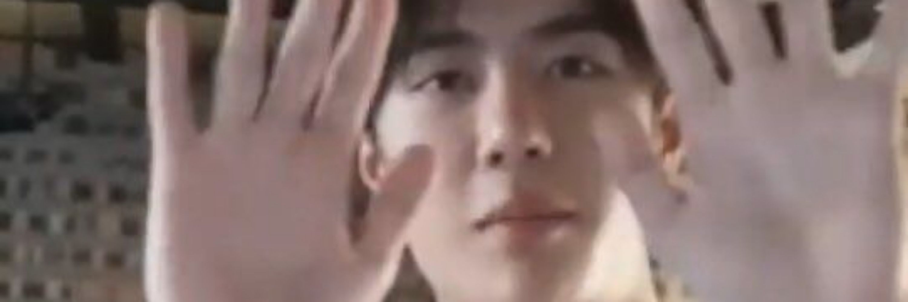 นอนในบ่อบัว
