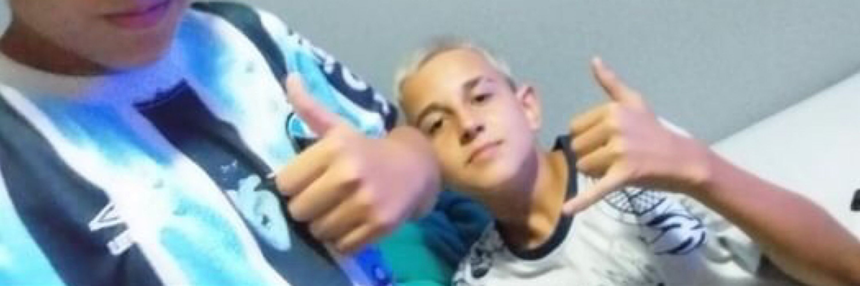 zVics-sz ツ