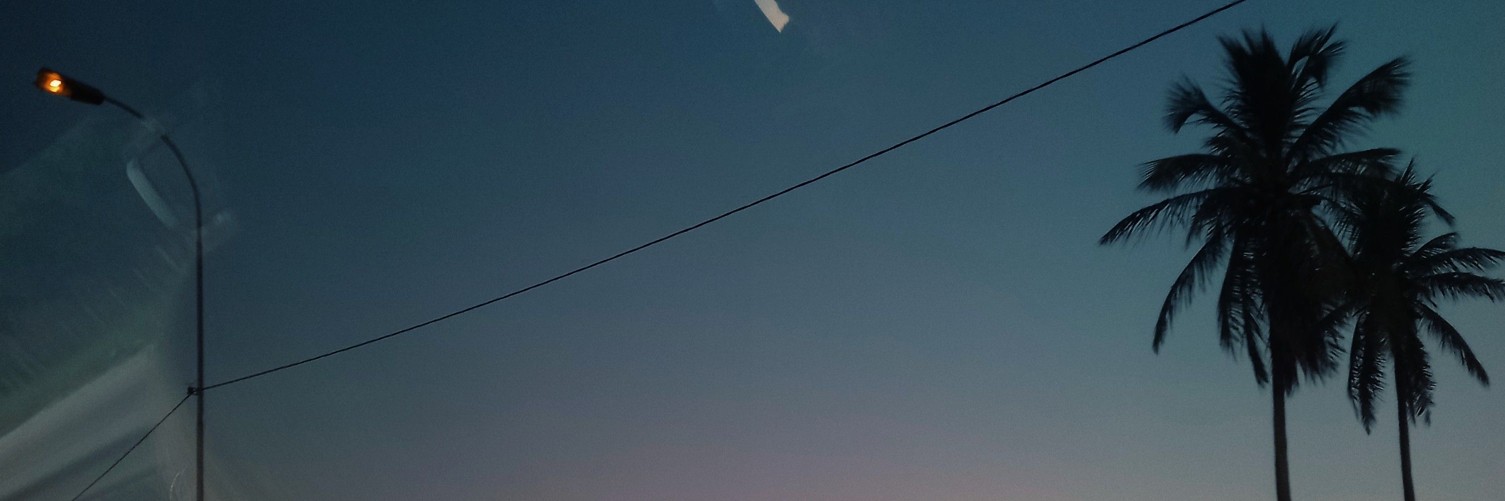 𝒥 .