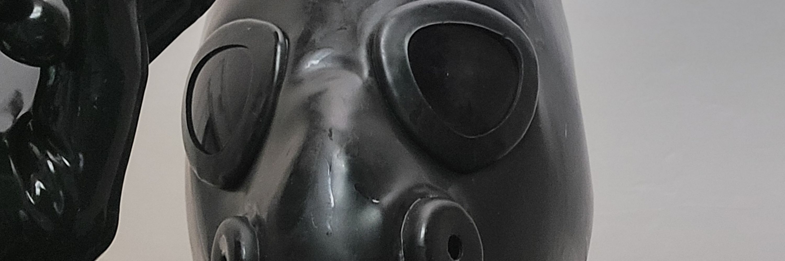 Latex Introvert