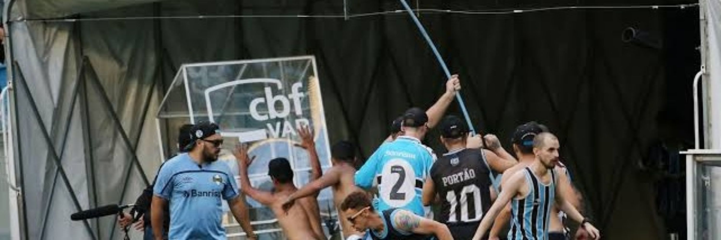 renato gaucho da o cu esse puto