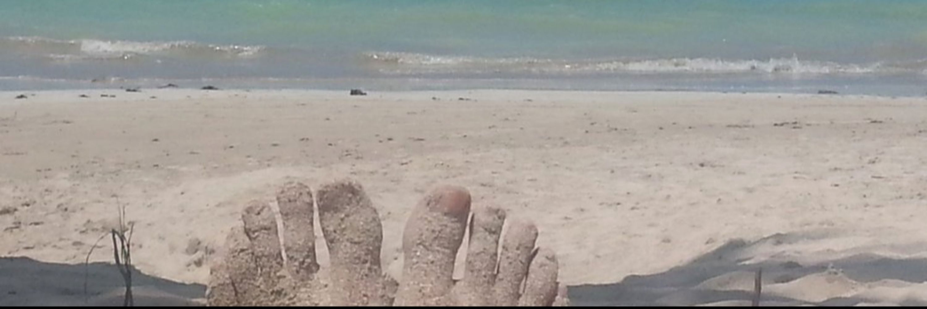 Extra long toes 