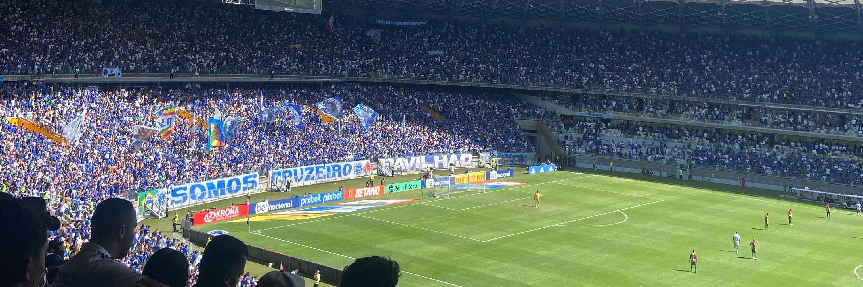 Lu Barros