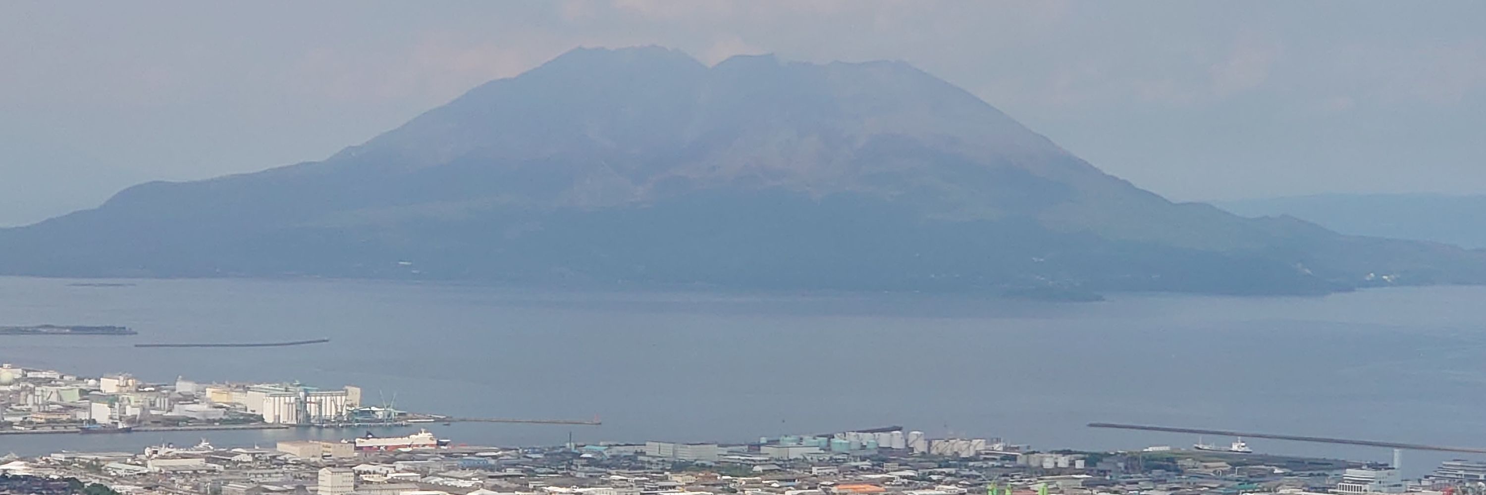 隠れ家DJ